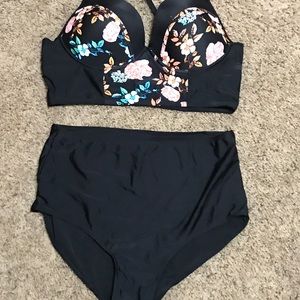 NWOT Floral Swim Suit XXL Black Orange Blue 2 pc